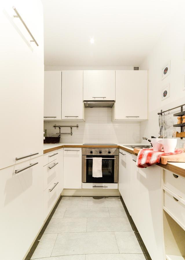 Sunny Apartment In Old Town Varsovie Extérieur photo